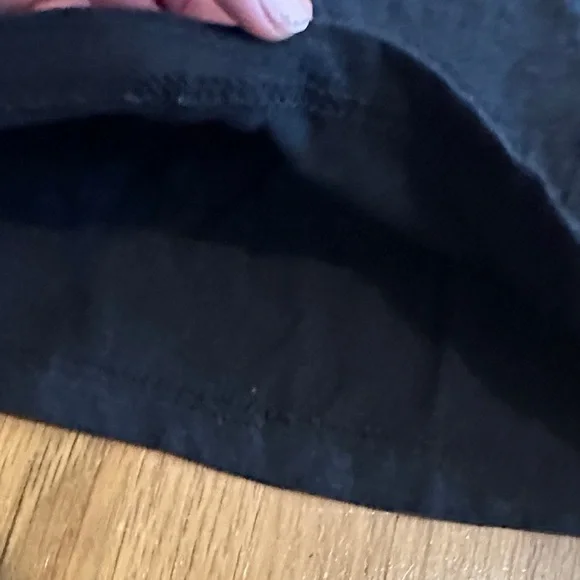 *last chance* Love in Faith | Women’s Black 'Tis the Season Graphic T-Shirt - Picture 5 of 11